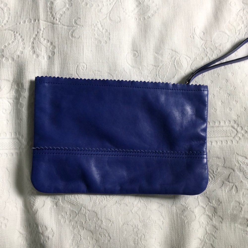Purple leather Banana Republic wristlet purse nwot